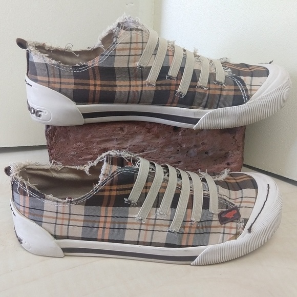 rocket dog joint sneakers
